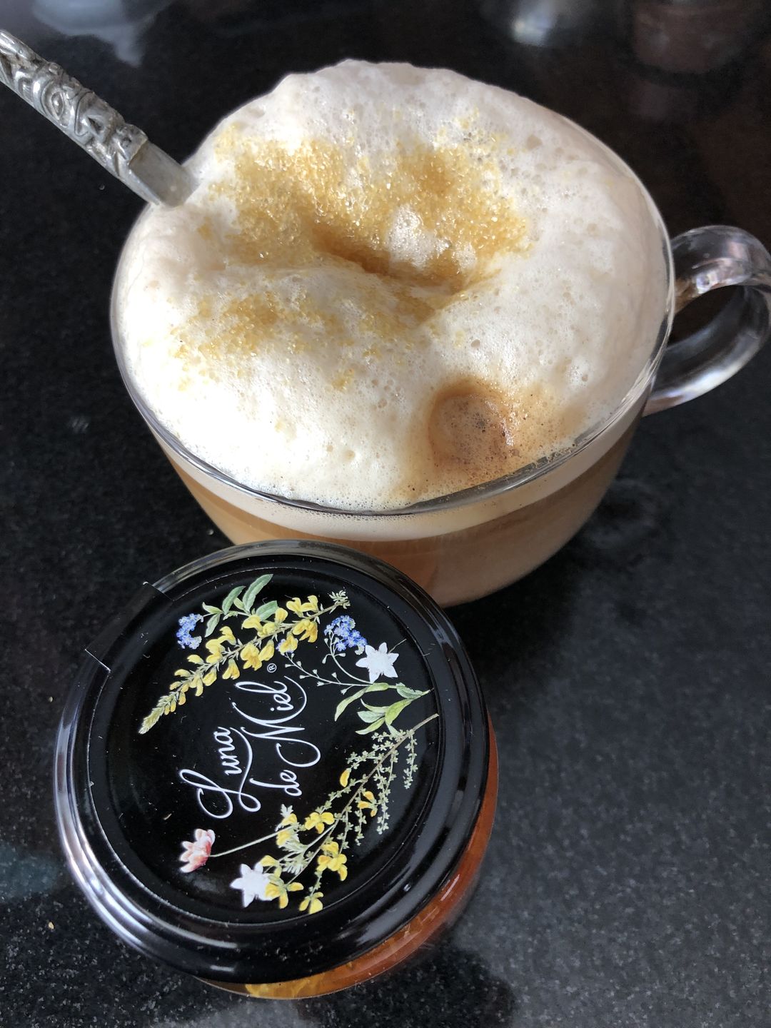 Customer photo review of Luna de miel con panal de abejas