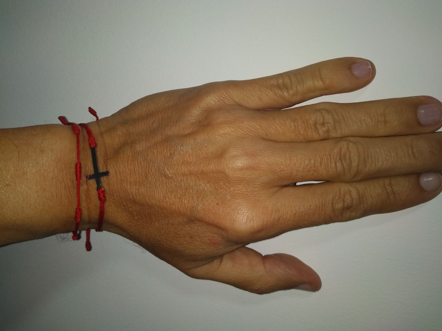 Customer photo review of Hilos de protección rojos 7 nudos