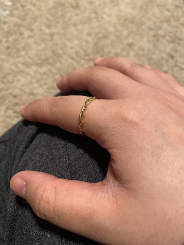 Customer photo review of Gold Twist Ring