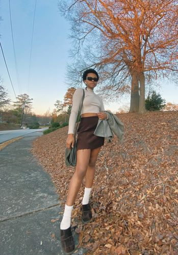 Customer photo review of Cashmere-Like Smooth Thermal Mock Neck Crop Top