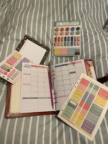 Customer photo review of Honeycomb - Dated Weekly 2022 Diary