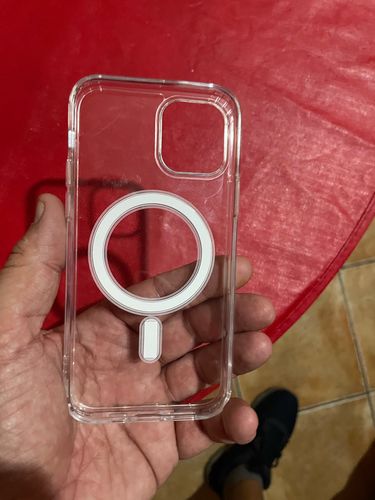 Customer photo review of Transparent Wireless Charging MagSafe iPhone Case