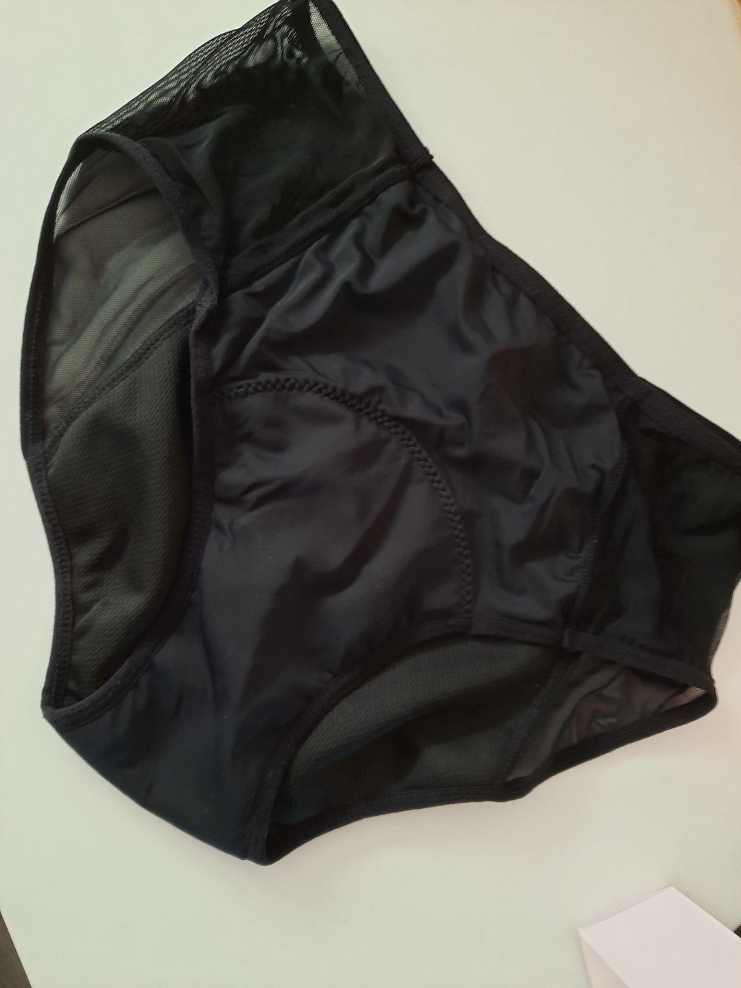 Customer photo review of Culotte Menstruelle gainante Clara (taille haute)