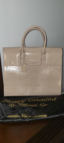 Customer photo review of The Presidential Croc delux (Taupe)
