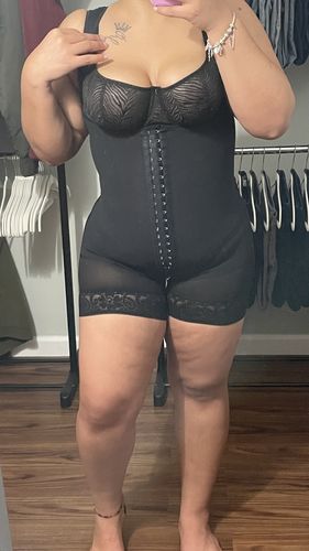 Customer photo review of Sculpting Faja with Hooks & Thick Straps NS049
