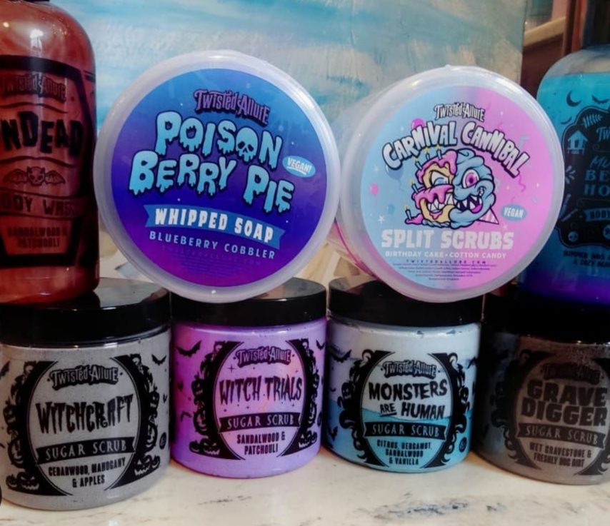 Customer photo review of Carnival Cannibal Split Scrub