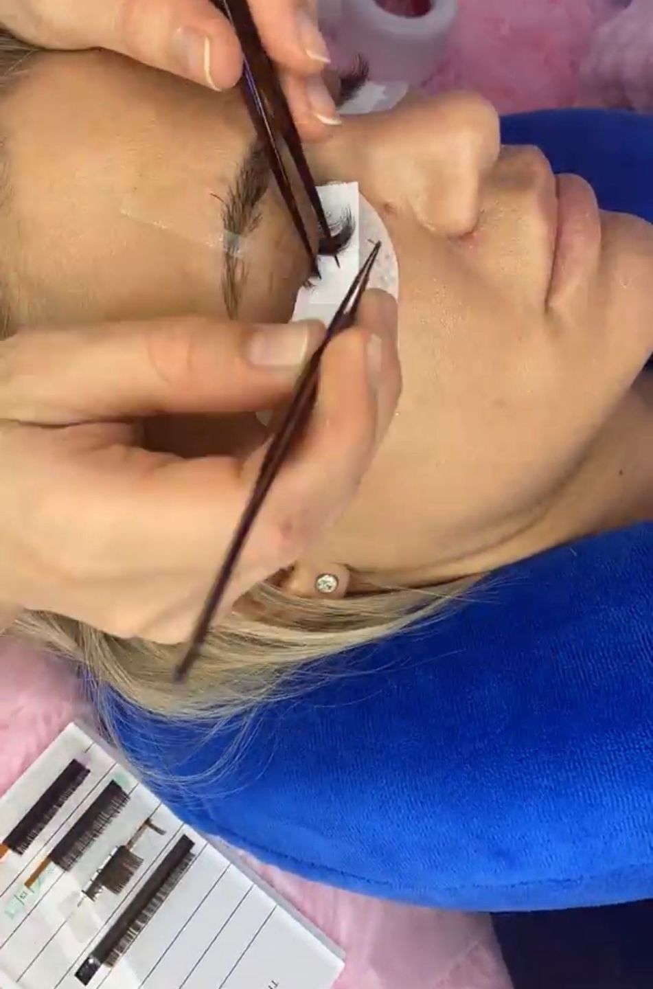 Customer photo review of 0.05 CASHMERE NOIR COLLECTION VOLUME LASHES SINGLE LENGTH 8-18MM