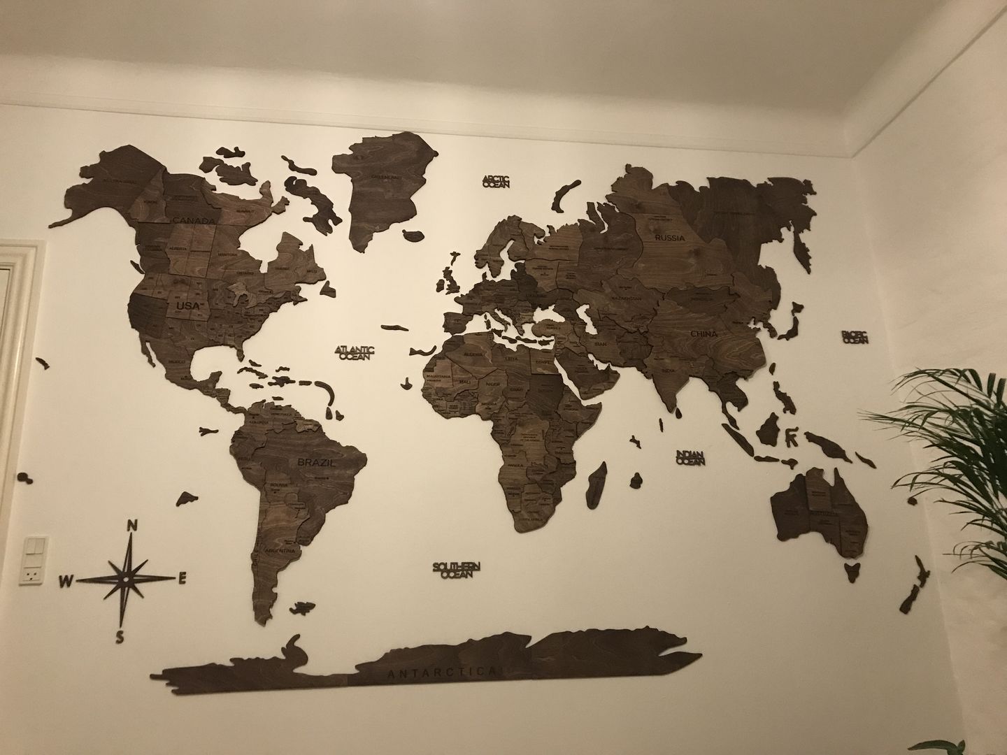 Customer photo review of Mappa del Mondo 3D in Legno Noce Scuro