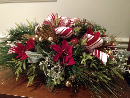 Customer photo review of 31"L Mini Boxwood Spray Tt Green W/Glitter XS7599