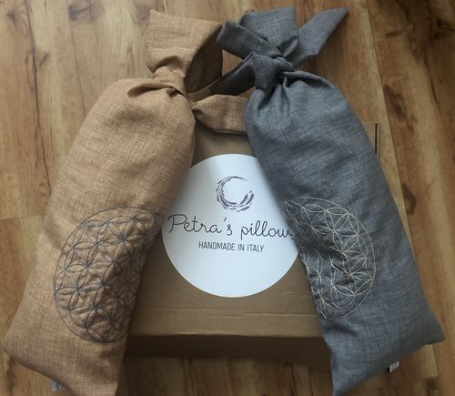 Customer photo review of 2 Polštáře wellness s levandulí vyšívaný Květ života