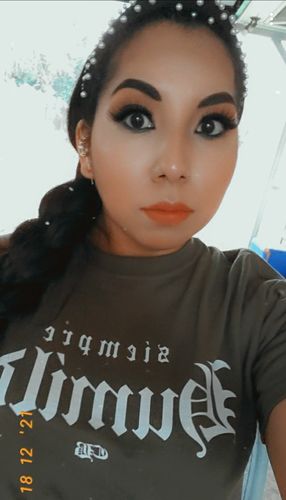 Customer photo review of Siempre Humilde - Unisex T-Shirt