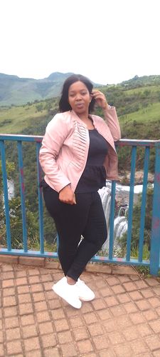 Customer photo review of Brazilian 4x4 Lace Wig - Straight