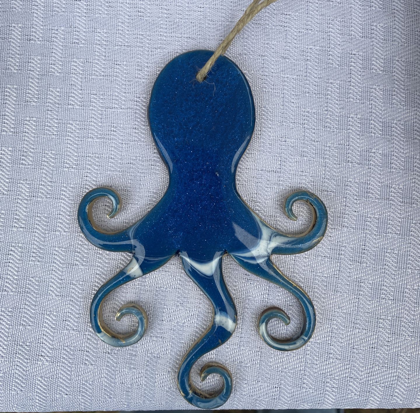Customer photo review of Unfinished Wooden Octopus Silhoutte - Craft- up to 24" DIY