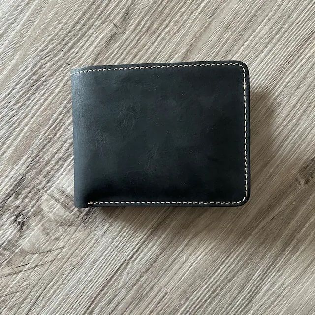 Customer photo review of Black Full Grain Leather Minimalist Wallet