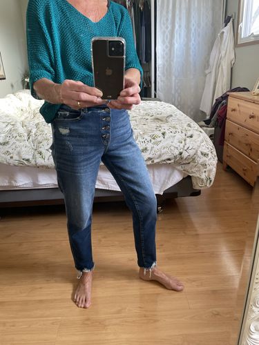 Customer photo review of Kancan Cigarette Button Jean