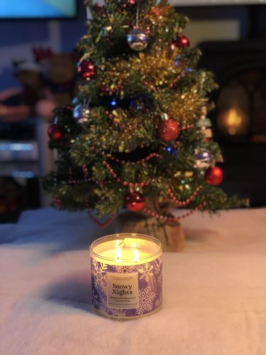 Customer photo review of Snowy Nights Candle - 925 Sterling Silver Snowflake Bracelet Collection