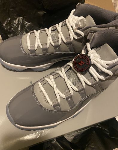 Customer photo review of 2021 Air Jordan 11 “Cool Grey” Early Pairs