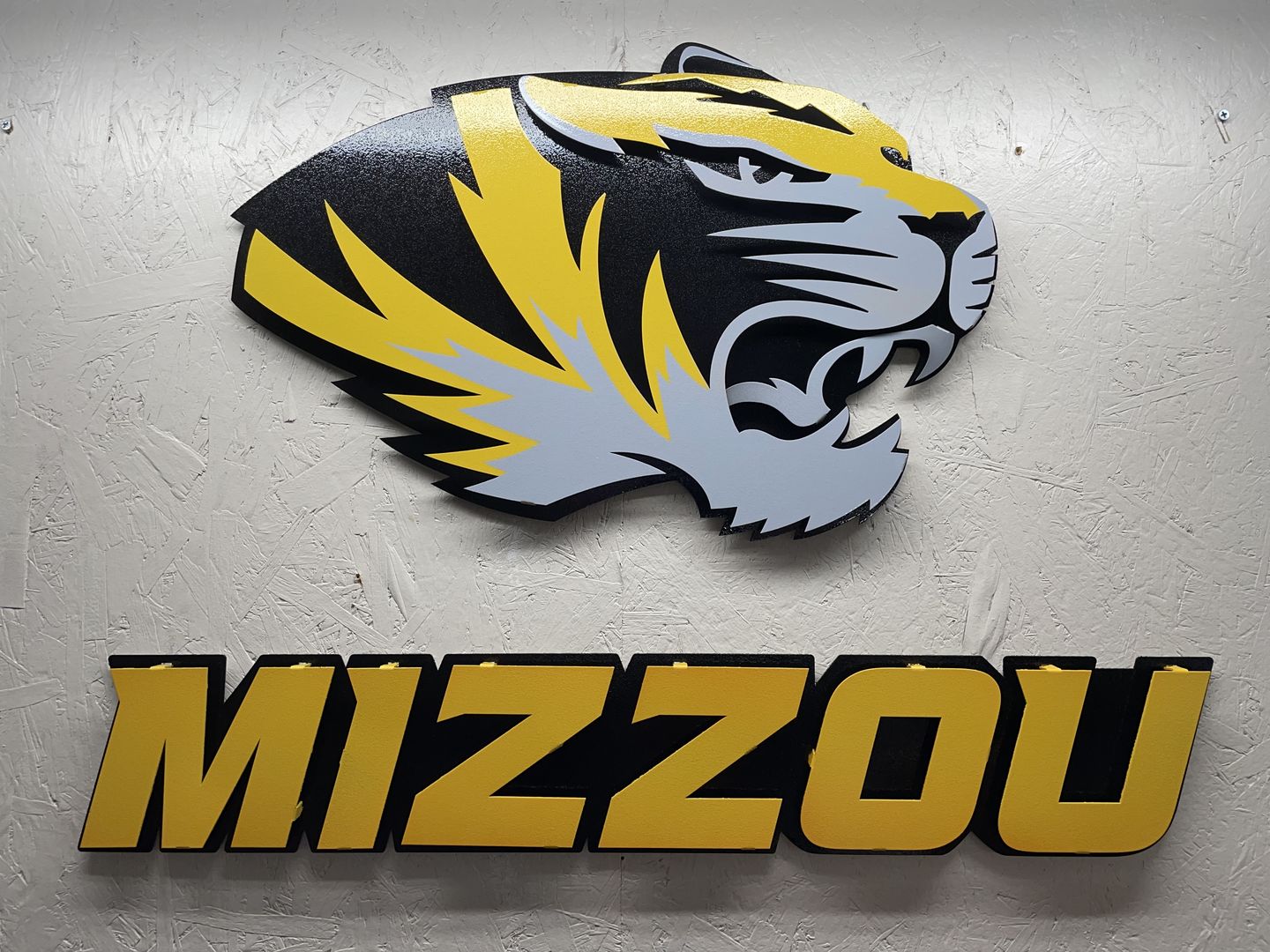Customer photo review of University of Missouri Tiger Head 3D Vintage Metal Artwork