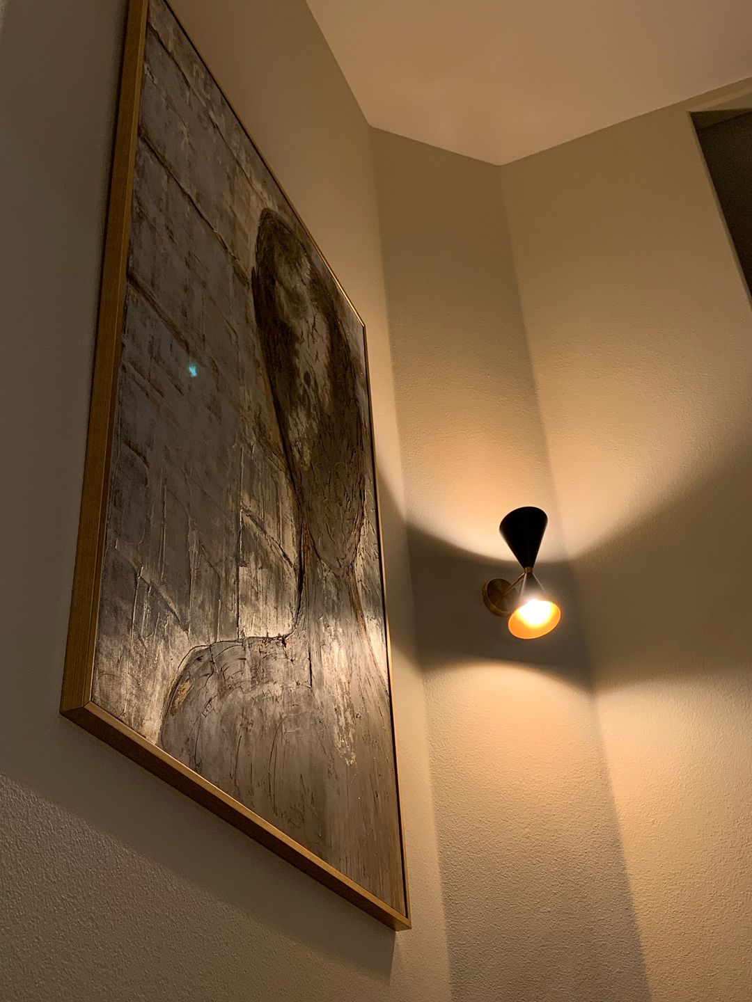 Customer photo review of Mid-Century Modern Black Wall Sconce