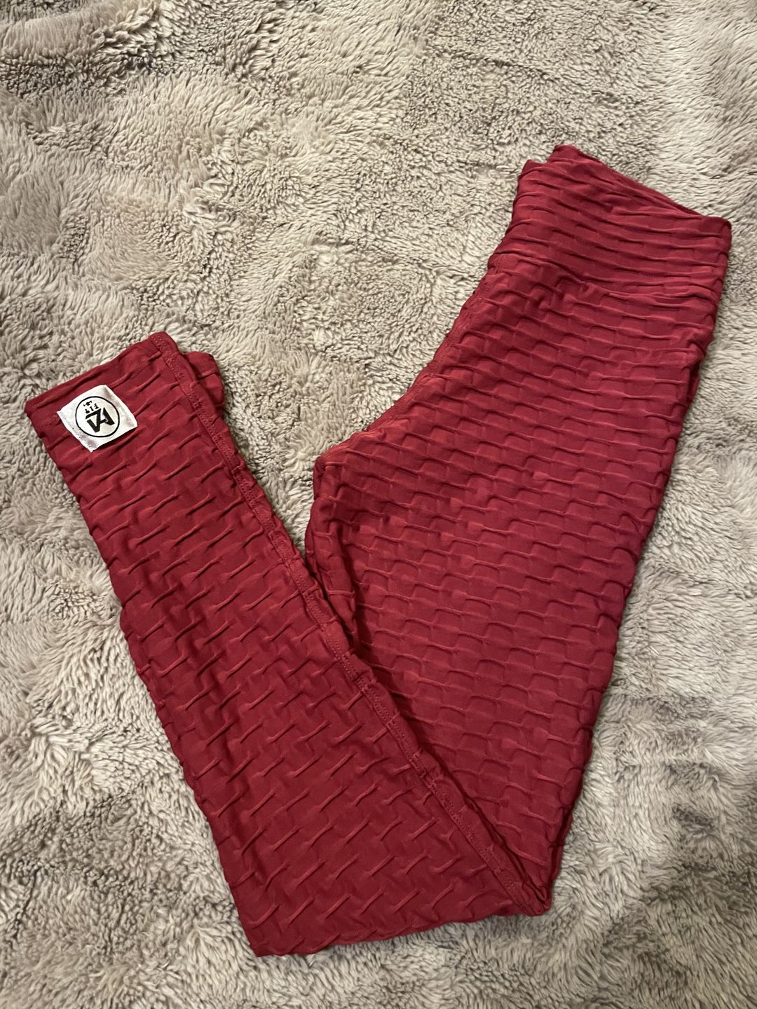Customer photo review of Burgundy Non-Scrunch Leggings