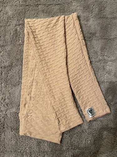 Customer photo review of Nude Non-Scrunch Leggings