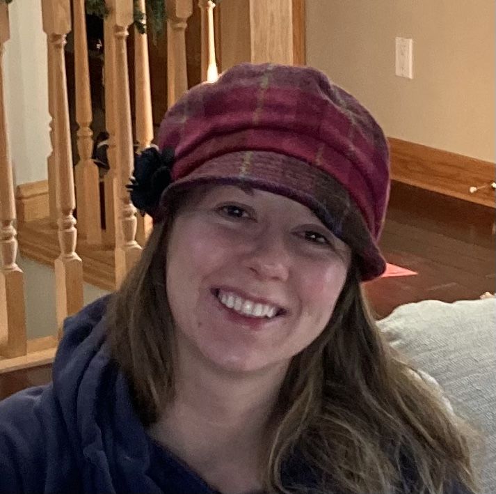 Customer photo review of Mucros Weavers Women's Tweed Newsboy Hat