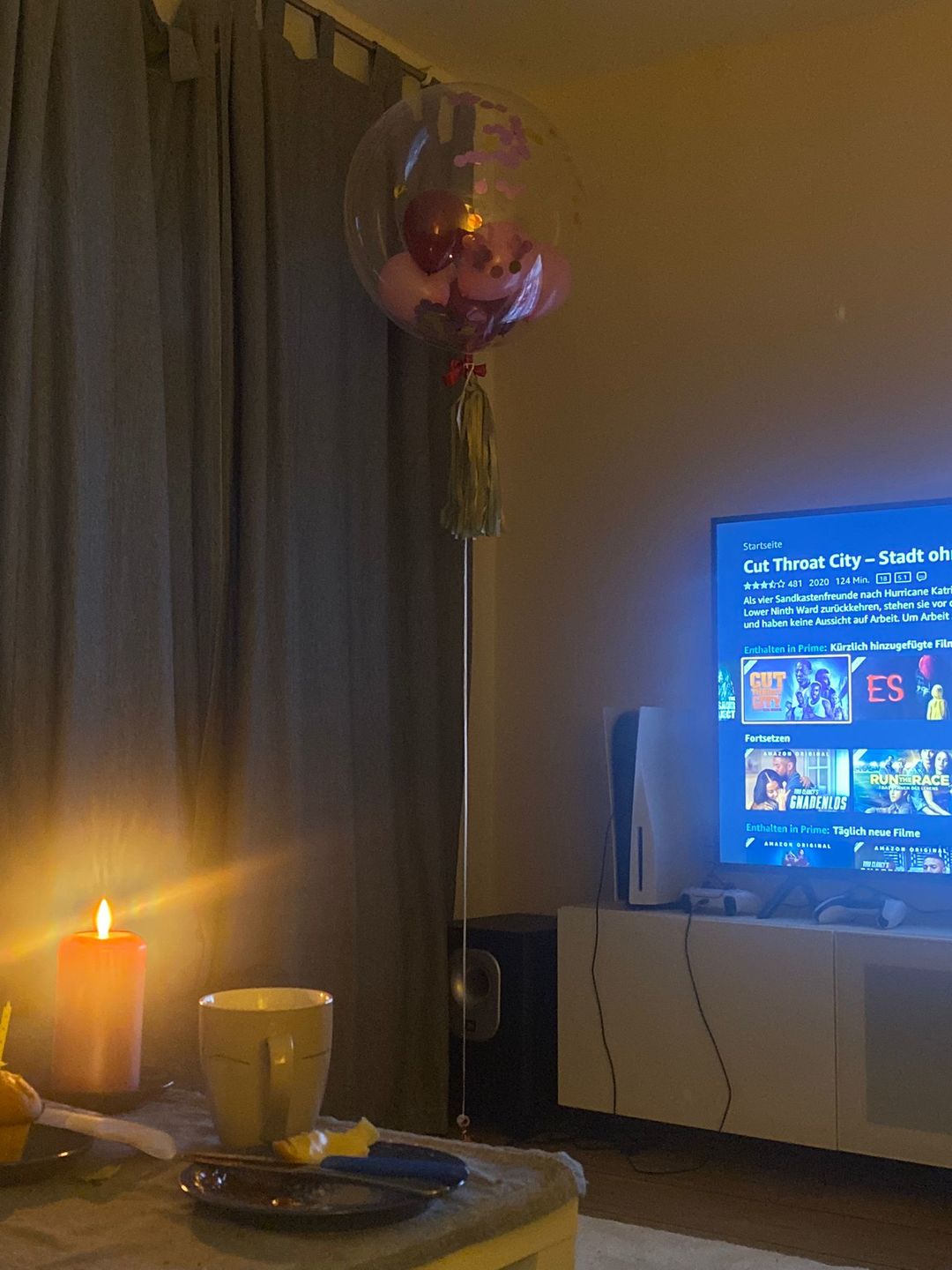 Customer photo review of Birthday Kristall-Burgundrot Designer Ballon
