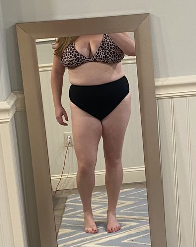 Customer photo review of 'Uplift' Plunging Bikini Top