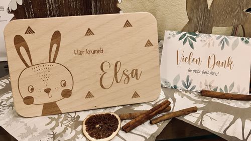 Customer photo review of Frühstücksbrettchen personalisiert Hase