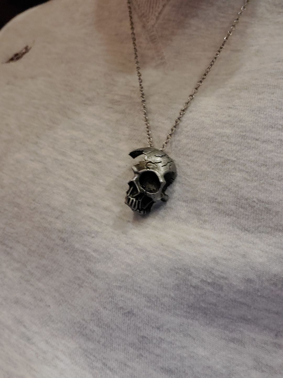 Customer photo review of BROKEN SKULL - NECKLACE