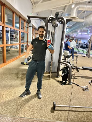 Customer photo review of Men's Heat Trapping T-Shirt