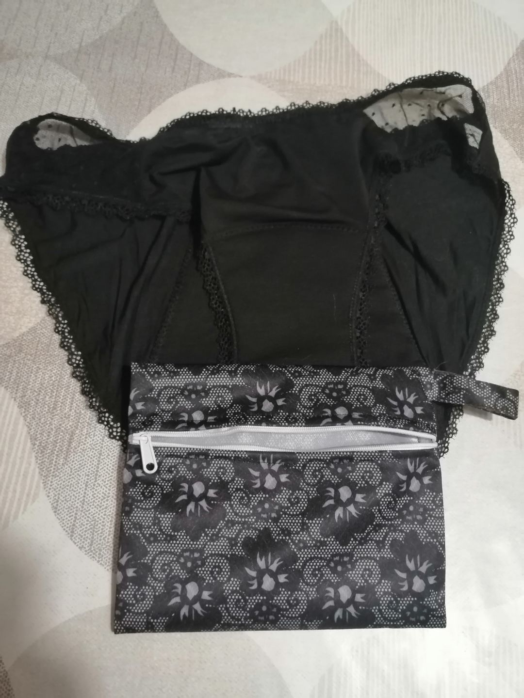 Customer photo review of Culotte Menstruelle Manon