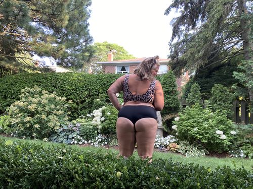 Customer photo review of ‘Less Cheeky’ Mid Rise Bottoms