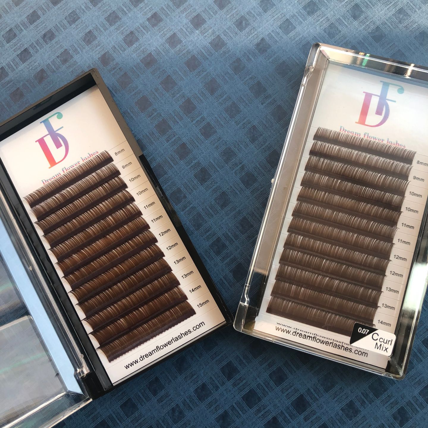 Customer photo review of Dark Brown Eyelash Extensions 0.07mm
