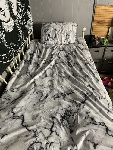 Customer photo review of Lightweight Marble Bed Set