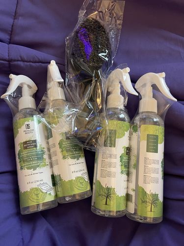 Customer photo review of Aloe Refresher Spray | 8 oz