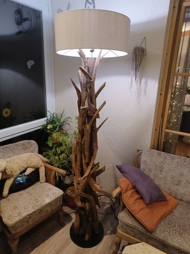Customer photo review of Stehlampe Teakholz BLUMA  | Höhe 180 cm | inkl. Lampenschirm