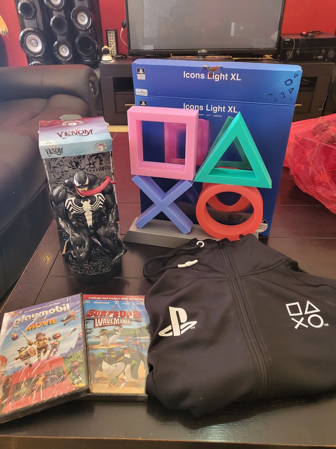Customer photo review of Sony - PlayStation - Black & White Teq - Mens Hoodie