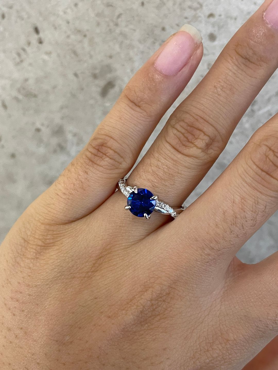 Customer photo review of Louily Rose Gold Twist 1.25 Carat Blue Sapphire Round Cut Promise Ring For Her In Sterling Silver