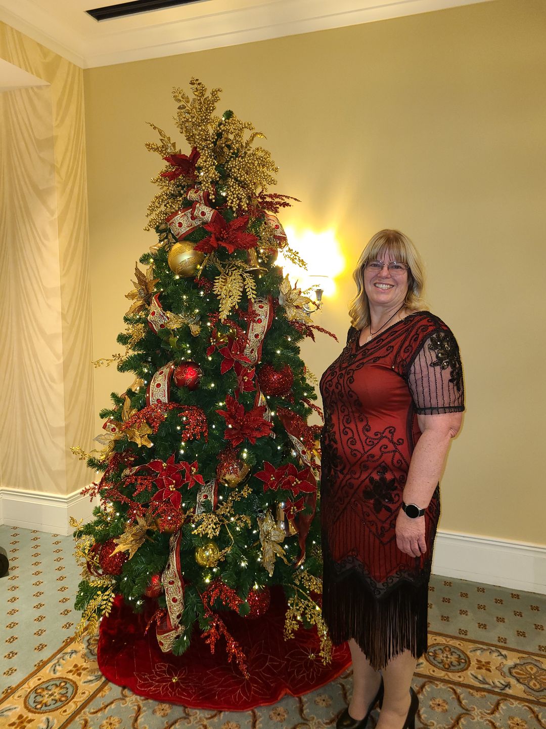 Customer photo review of 1920s Red Evelyn Plus Size Gatsby Dress