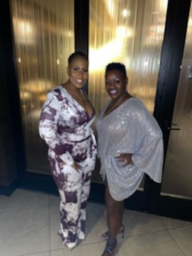 Customer photo review of Fashion Print V-neck Long Sleeve Tie Waist Jumpsuit