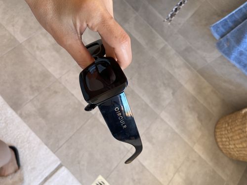 Customer photo review of Gustavo - Black