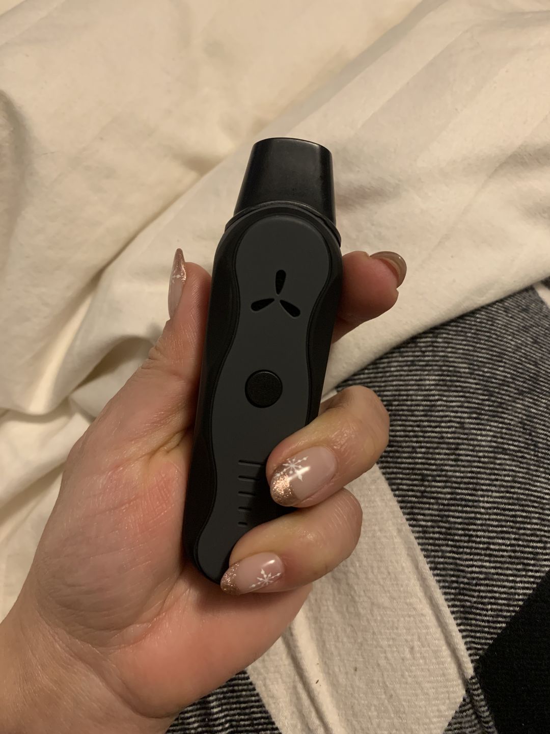Customer photo review of XS GO VAPORIZER | Dry Herb – Ultra-Portable Vape – Ergonomic Design, Built-in Tools for Easy Use
