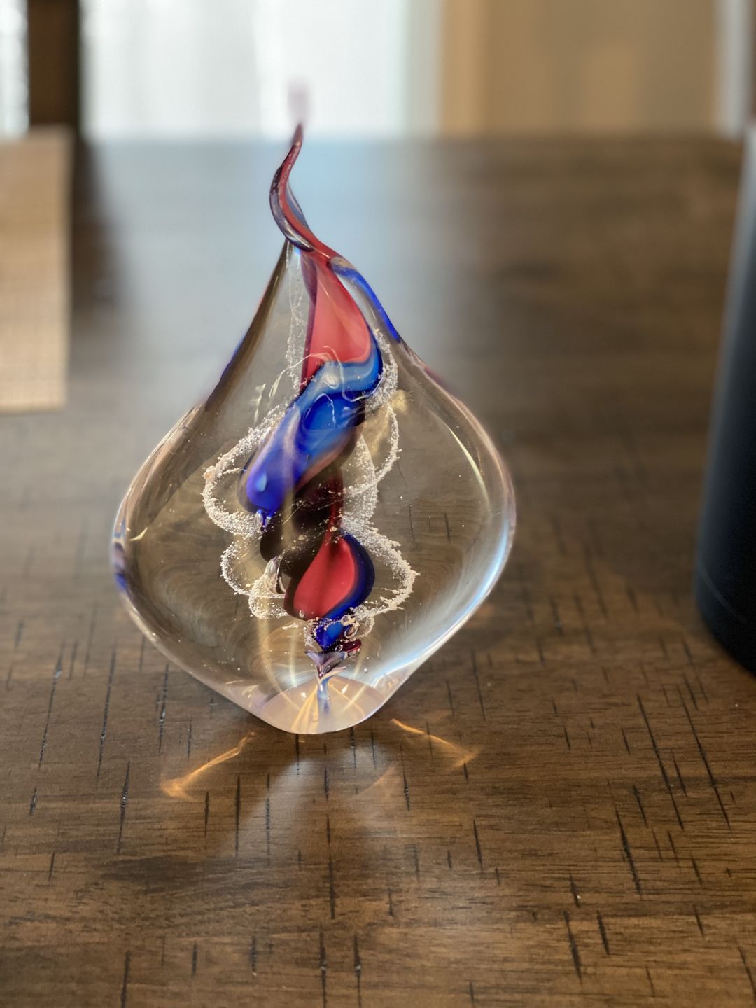 Customer photo review of Multi-Color Lucite Light Stand
