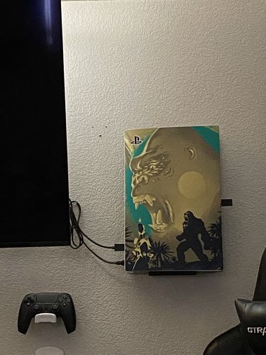 Customer photo review of Kong - PS5 Console Skin