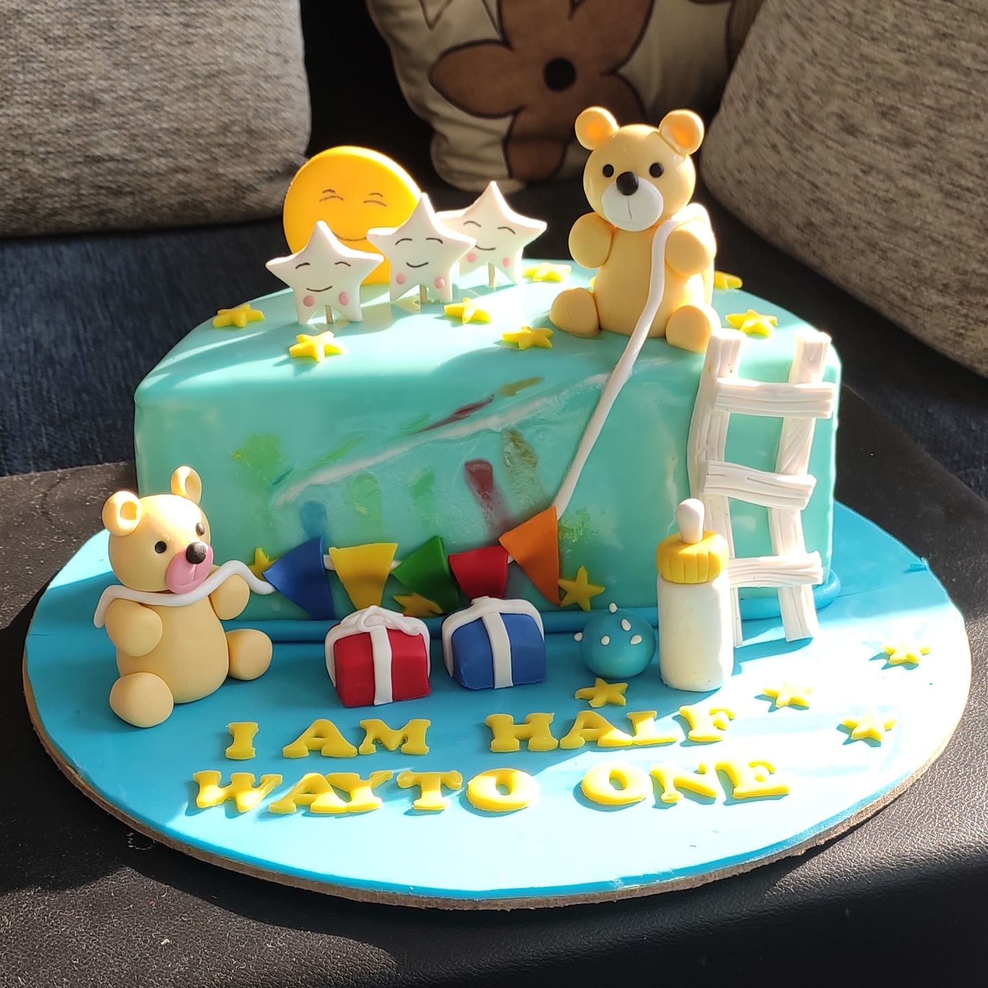 Customer photo review of Teddy 6 Months Cake