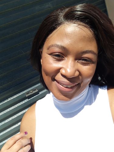 Customer photo review of Brazilian 4x4 Lace Wig - Straight 12" and Natural Wave 12" - R2750