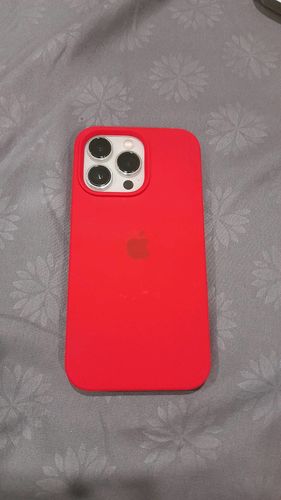Customer photo review of iPhone Silicone Case (Red)