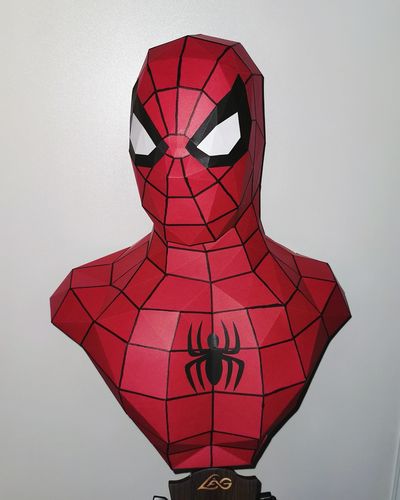 Customer photo review of Patrons Buste Spiderman (pdf)