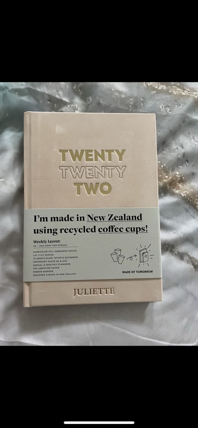 Customer photo review of 2025 Weekly Diary